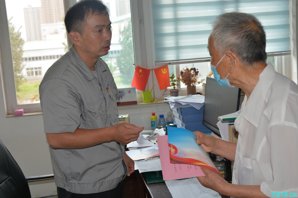 开封铁塔橡胶组织开展 企业退休军转干部体检活动